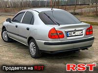MITSUBISHI Carisma