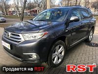 TOYOTA Highlander